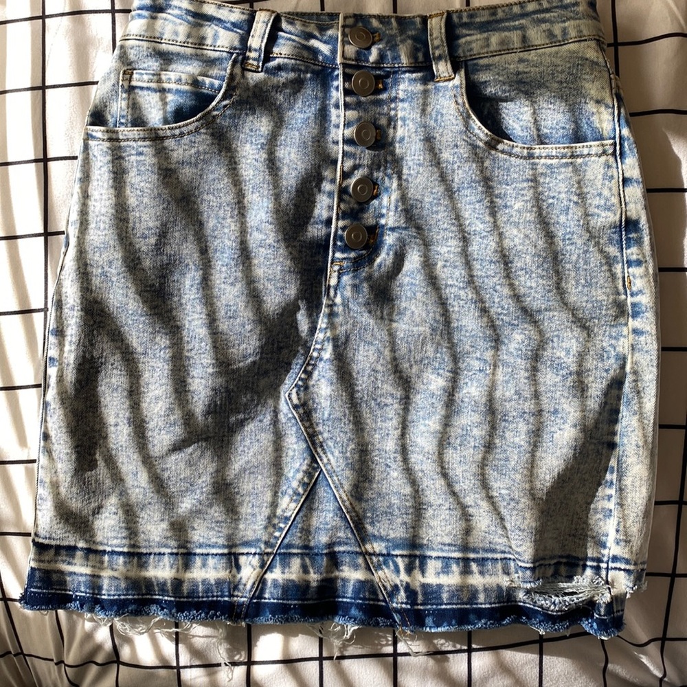 peach love denim skirt